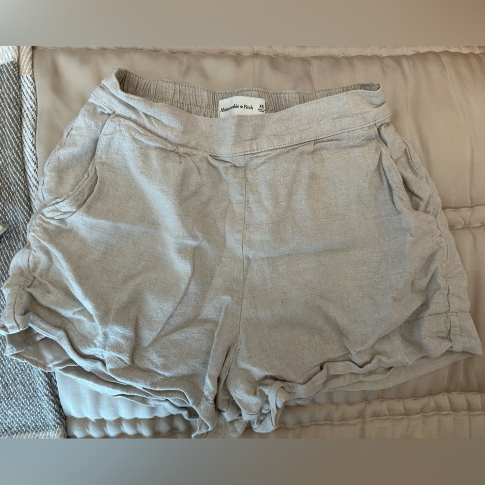 Linen shorts!